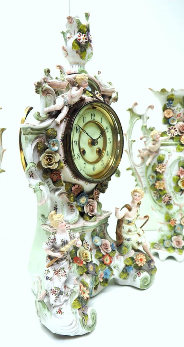 Original Porcelain Mantel Clock Figural Striking 8-Day Mantle Clock rare 5 Piece Set C1880 - Image 4