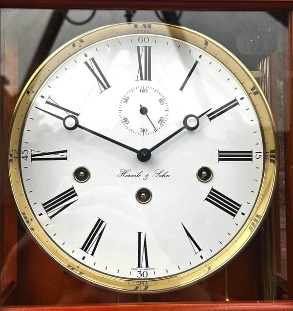 Vintage Blonde Mahogany Hermle & john Veinna wall clock – Westminster chime