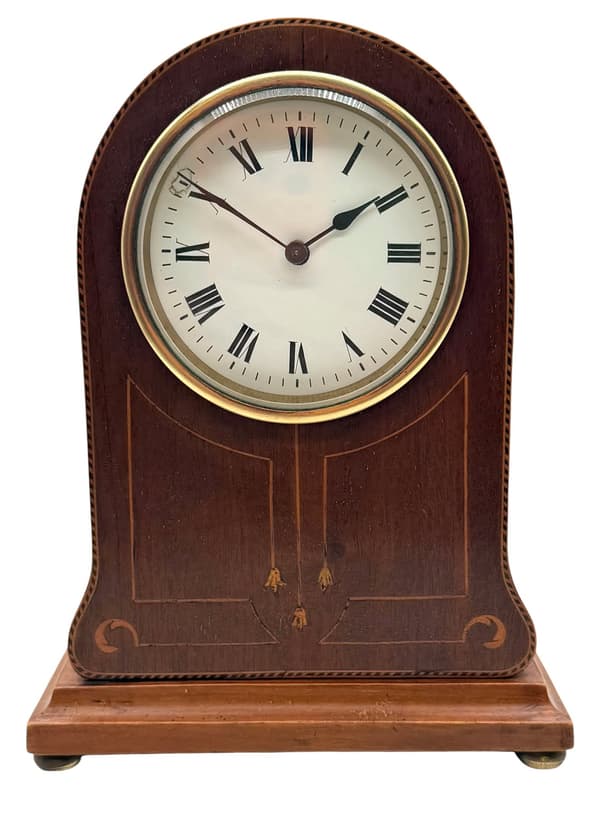 Mantel `Clock