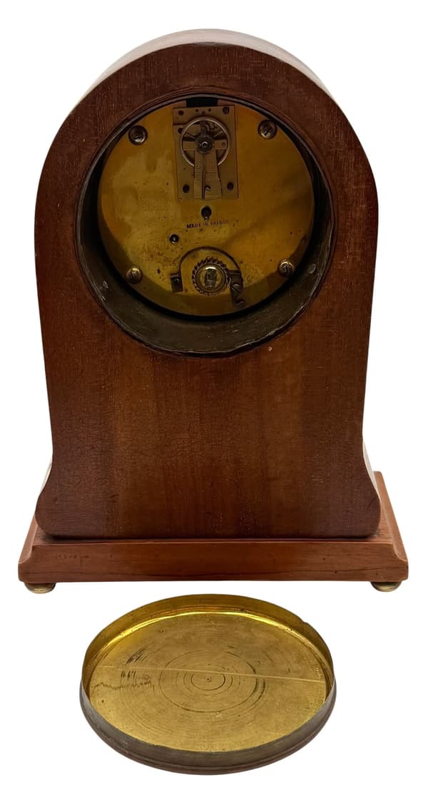 Mantel `Clock