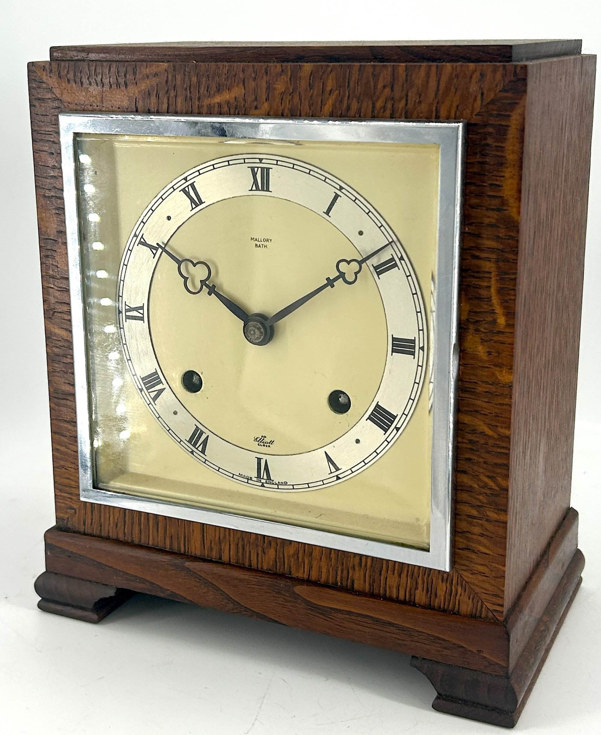 Stylish Retro Elliot Oak Case Mantle Clock - Image 6