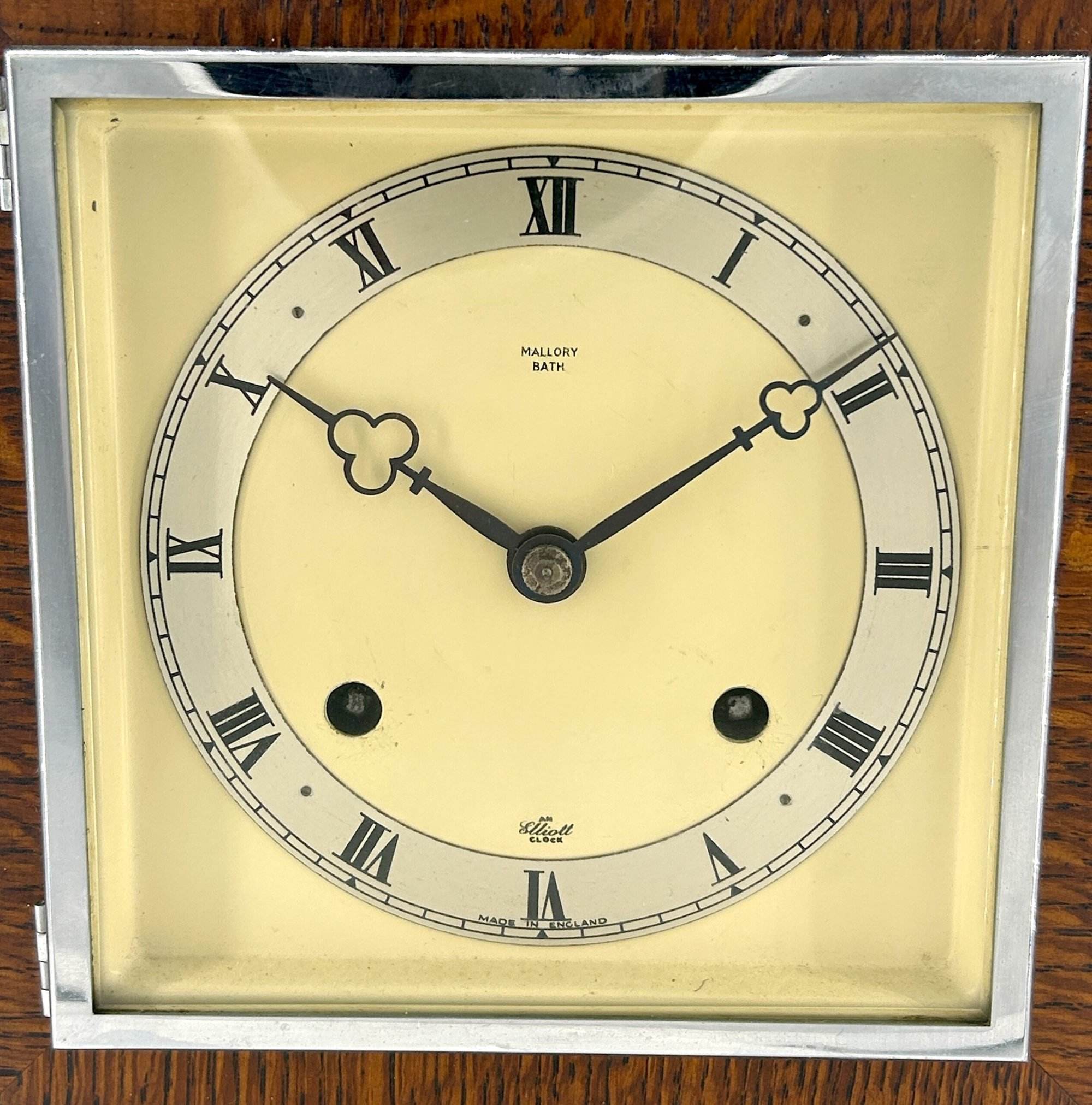 Stylish Retro Elliot Oak Case Mantle Clock - Image 5