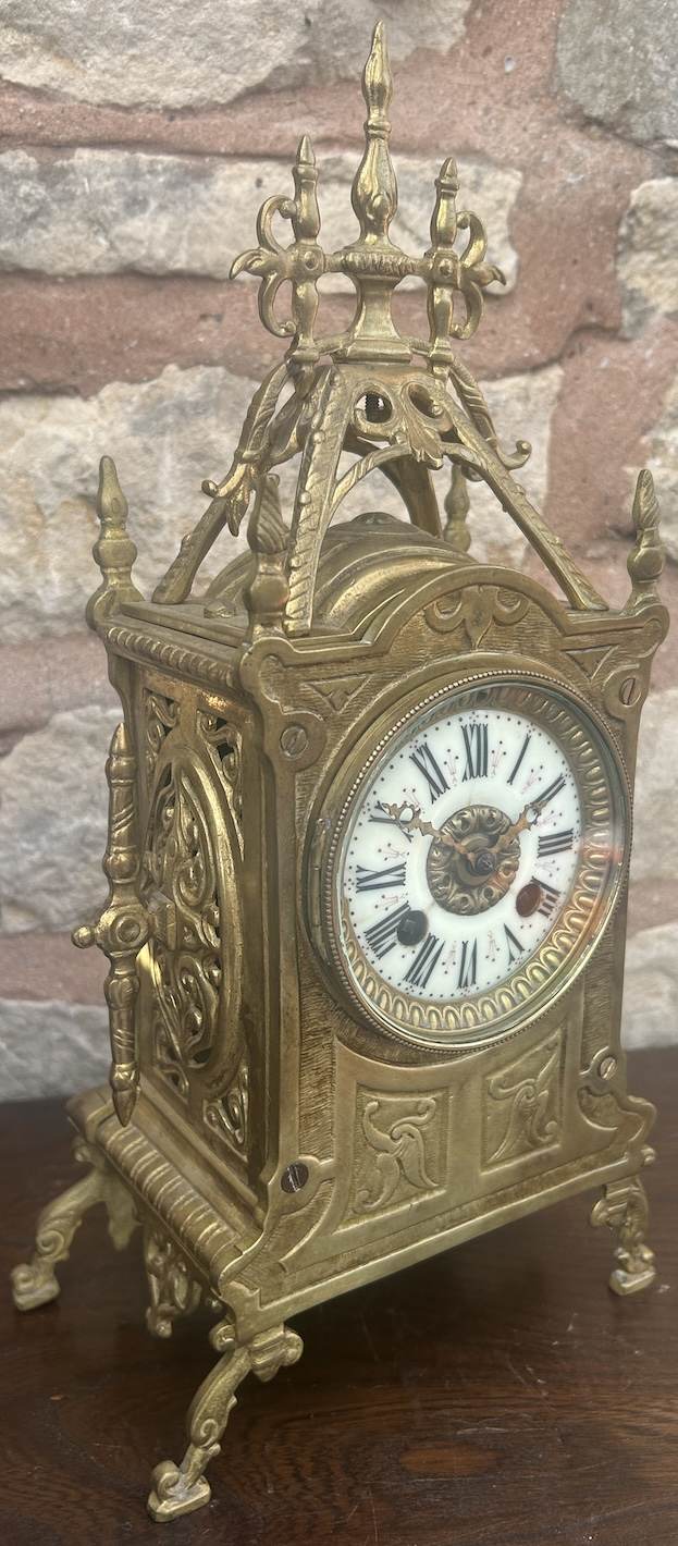 Impressive French Ormolu Gothic Style Mantel clock – ca 1890 - Image 11