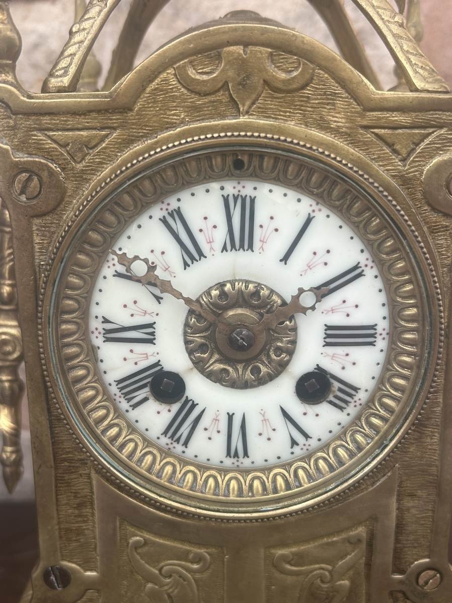 Impressive French Ormolu Gothic Style Mantel clock – ca 1890 - Image 4