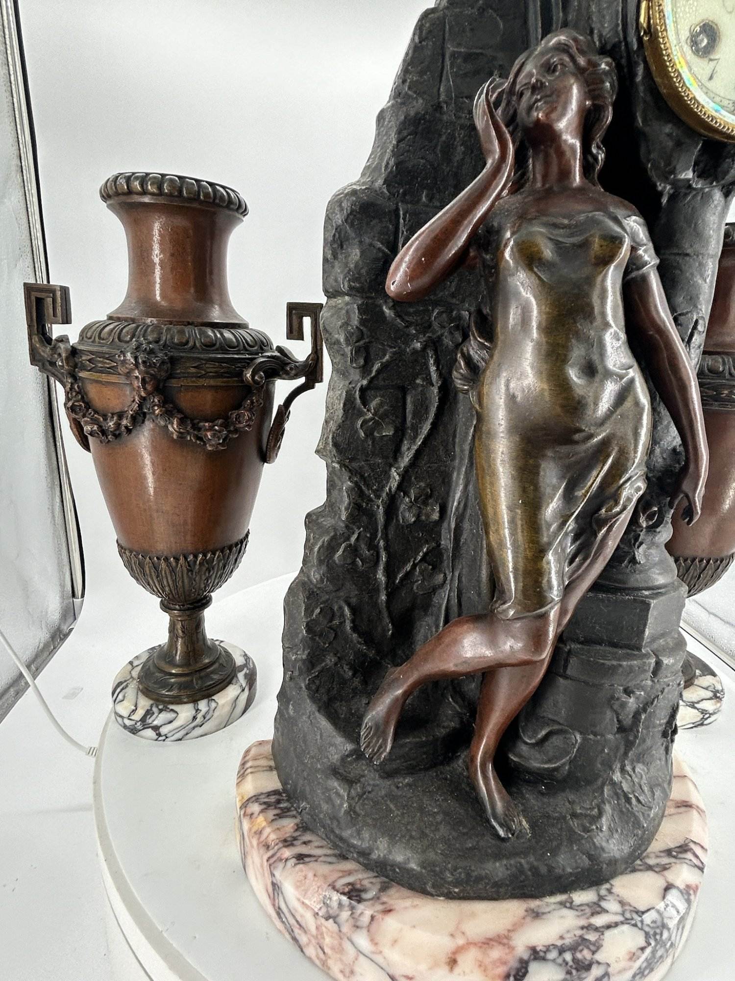 Lovely French Art Nouveau Figural Mantel Clock Set – Ca 1900 - Image 6